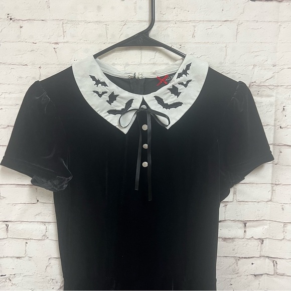 Hell Bunny Graveyard Bats Wednesday Addams Collar Black Velvet Dress Goth Small - Picture 4 of 10